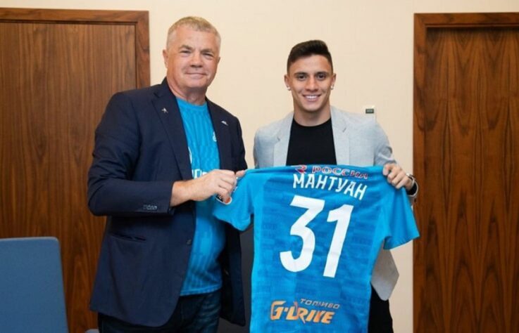 ESQUENTOU - Emprestado ao Zenit até o meio do ano, Gustavo Mantuan dificilmente voltará a vestir a camisa do Corinthians. A diretoria do clube russo marcou uma reunião com os empresários do atleta de 21 anos nos próximos dias, e o encontro pode selar a venda em definitivo.