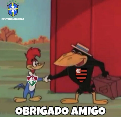 Golaço de bicicleta de Rony no empate entre Palmeiras e Fluminense rendeu memes na web.