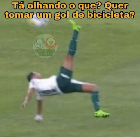 Golaço de bicicleta de Rony no empate entre Palmeiras e Fluminense rendeu memes na web.