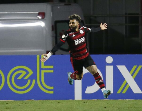 Gabriel Barbosa - Com 22 gols, o camisa 9 segue como artilheiro do Flamengo em 2022.  Gabi ainda contribuiu com 3 assistências.