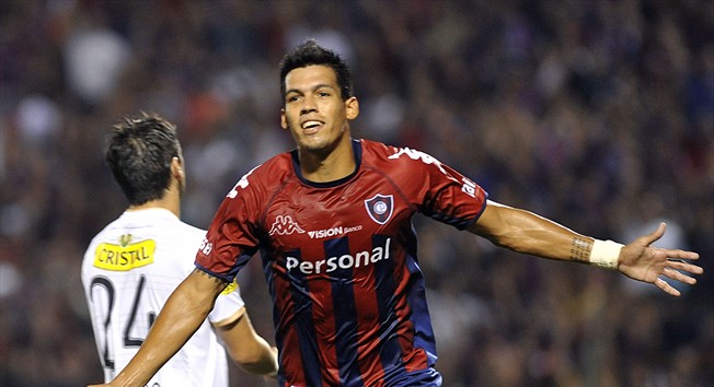 2014 (empate entre dois nomes): Julio dos Santos (Paraguai / Cerro Porteño) e Nicolás Olivera (Uruguai / Defensor Sporting) - 5 gols 