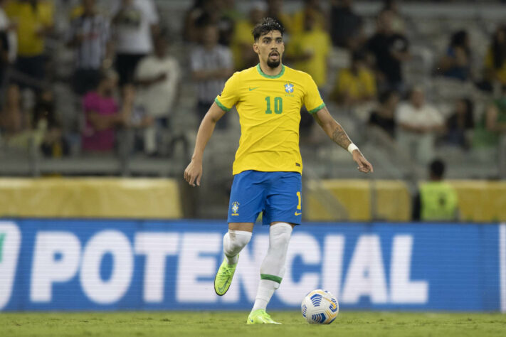 LUCAS PAQUETÁ (Meia - West Ham): Titular absoluto e essencial para o time de Tite, foi nome sempre presente nas listas da Seleção.