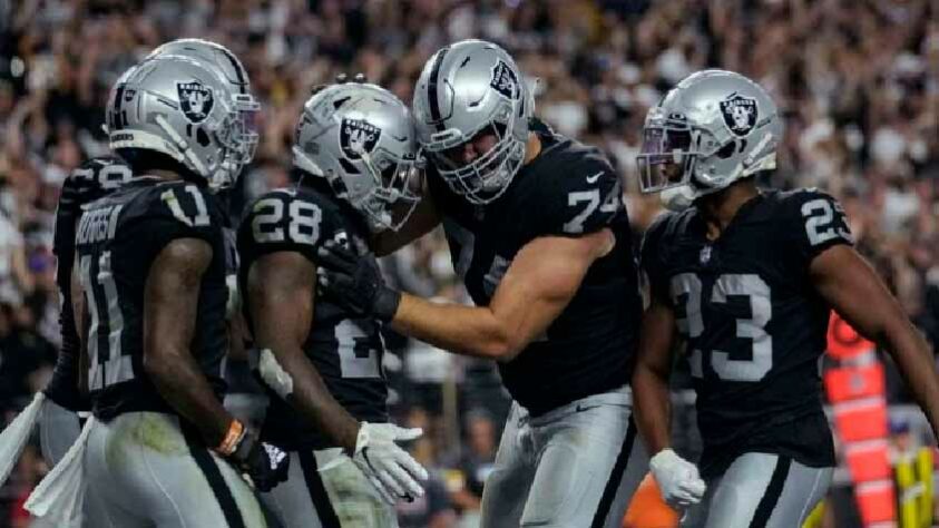 Las Vegas Raiders (AFC Oeste) - Pode surpreender.