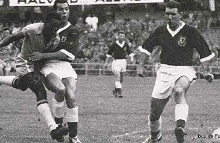 1962 - Brasil 3 x 1 País de Gales - Responsáveis pelos gols brasileiros: Pelé (2) e Vavá