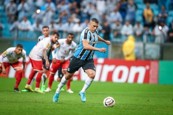 Diego Souza (Grêmio) - Jogos na temporada: 6; Jogos como titular: 1; Minutos jogados: 162