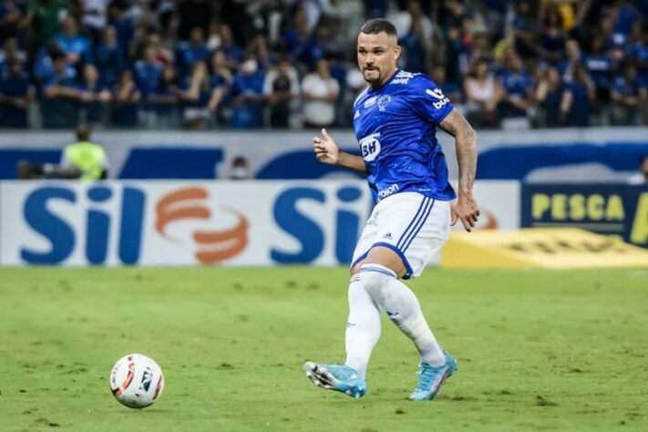 Athletico-PR - Jogadores emprestados até o fim de 2022: Zé Ivaldo - Cruzeiro (foto), Lucas Halter - Goiás, Nicolas - Grêmio, Fabinho - CRB, Vinicius Mingotti - Mirassol, Pablo Siles - Cruzeiro, Yago César - Guarani e Jajá - Cruzeiro. 