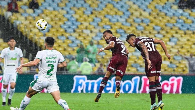 Com tranquilidade, o Fluminense construiu a vitória por 4 a 0 sobre o Juventude e alcançou a marca de 51 pontos no Brasileirão 2022. Cano, Samuel Xavier, Jhon Arias e Michel Araújo marcaram os gols da partida. Veja as notas do LANCE! a seguir. (Por Felipe Melo)