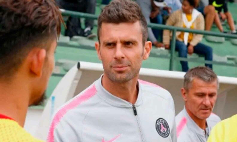 FECHADO - Thiago Motta é o novo treinador do Bologna, de acordo com Claudio Fenucci, diretor da equipe italiana. O ítalo-brasileiro era um dos cotados junto do português Paulo Sousa.