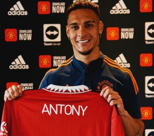 5º - Antony (BRA) - ponta direita - Transferência: Ajax >>> Manchester United (2022) - Valor pago: 95 milhões de euros (R$ 518,99 milhões)