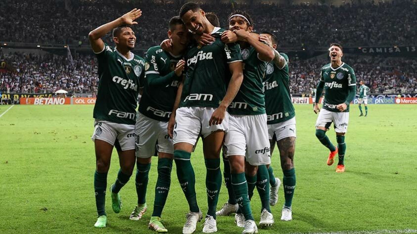 5º - Palmeiras - 10 jogos com transmissão da Globo: Rodada 5 (Palmeiras 2 x 2 Fluminense); Rodada 8 (Santos 0 x 1 Palmeiras); Rodada 9 (Palmeiras 0 x 0 Atlético-MG); Rodada 14 (Avaí 2 x 2 Palmeiras); Rodada 19 (Palmeiras 2 x 1 Internacional); Rodada 21 (Palmeiras 3 x 0 Goiás); Rodada 23 (Palmeiras 1 x 1 Flamengo); Rodada 28 (Atlético-MG 0 x 1 Palmeiras) / Jogos ainda a acontecer: Rodada 36 (Cuiabá x Palmeiras); Rodada 37 (Palmeiras x América-MG).