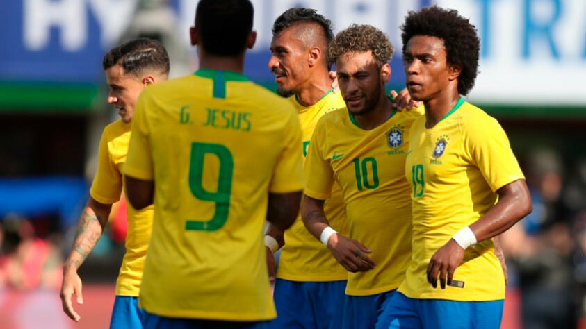 Copa 2018/ Sede: Rússia - Técnico: TITE - Brasil eliminado nas quartas de final