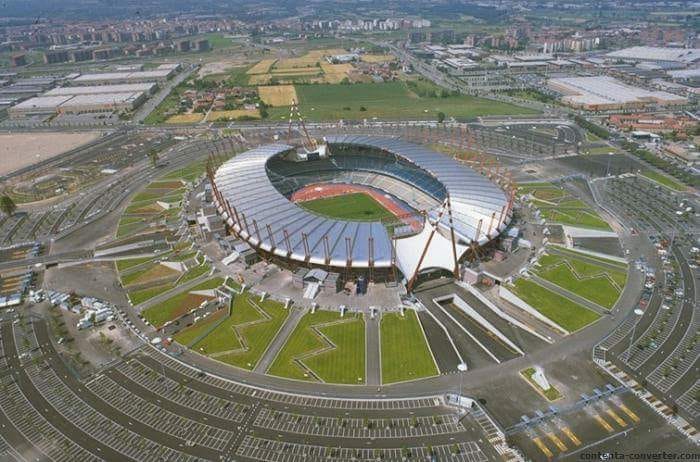 Delle Alpi - Utilizado pela Seleção Brasileira durante toda realização da Copa de 1990, sua construção foi realizada para a principal competição entre seleções do planeta. O local ficava em Turim, sendo usado por Juventus e Torino. Sua demolição aconteceu em 2008 para dar espaço para o Juventus Stadium.