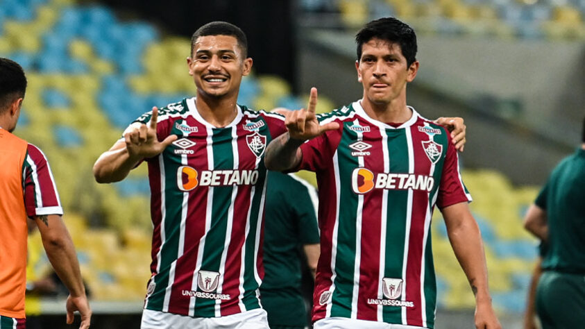 Em um jogo muito complicado, o Fluminense venceu o Fortaleza por 2 a 1, neste sábado, no Maracanã, pela 26ª rodada do Campeonato Brasileiro. O Tricolor contou com mais uma boa partida de Ganso e dois gols de Cano para conquistar os três pontos. Por outro lado, o sistema defensivo voltou a mostrar fragilidade. Veja as notas!