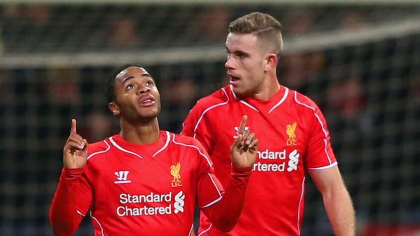 Os jogadores da seleção brasileira inglesa Jordan Henderson e Raheem Sterling foram condecorados em um evento de comemoração do aniversário da Rainha Elizabeth II em 2021. Os atletas receberam os títulos por conta do trabalho na luta contra o racismo e a desigualdade na sociedade britânica.