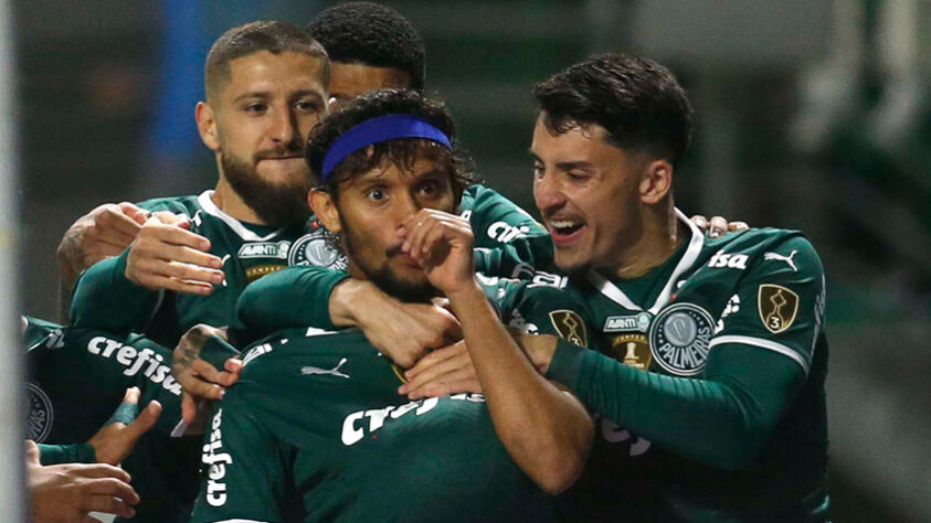 1º lugar: PALMEIRAS (54 pontos) - 26 jogos - Título: 83.2% / Libertadores: 99.99% / Sul-Americana: 0.010%