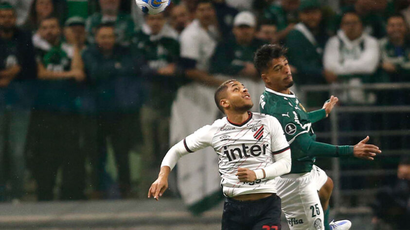 Semifinal: US$ 2,3 milhões / R$ 11,9 milhões - Os quatro clubes semifinalistas acumularão quase 12 milhões de reais a tudo o que já foi conquistado nas fases anteriores da Libertadores. 