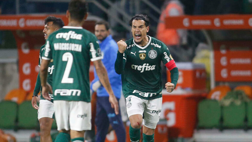 Fase de grupos (bônus por vitória): de forma prática, o Palmeiras conquistou 6 vitórias na fase de grupos da última Libertadores. Caso a nova premiação já estivesse em vigor, o Verdão conquistaria 3 milhões de dólares pela participação, além de 1,8 milhões de dólares em bonificações por vitória, totalizando 4,8 milhões de dólares (24,9 milhões de reais) em premiações.