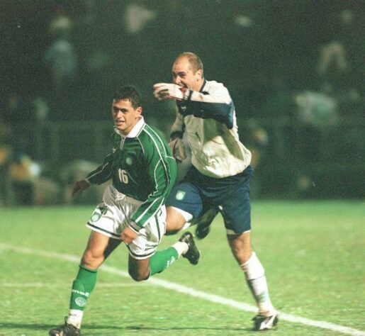 1998: Palmeiras (campeão) x Cruzeiro - Placar agregado: 2 x 1