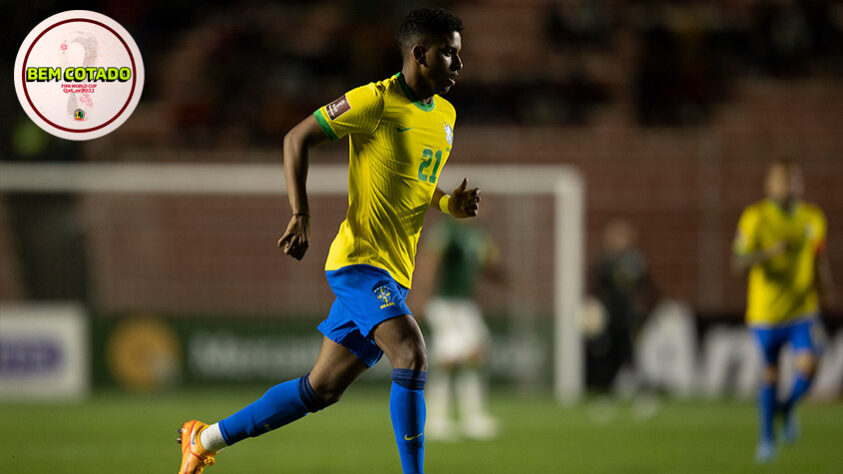 FICOU MAIS PERTO - Rodrygo (Real Madrid) - Bastante presente nas últimas convocações, Rodrygo tem feito boas atuações com a amarelinha, até esteve presente na ação de divulgação do uniforme para a Copa do Qatar. O ponta nutre boas chances de estar na lista final.