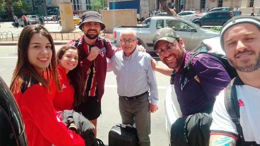 Igor Ortega, 41, Eduardo, 35, Nicole, 21, Lara, 21, e Elton ,30, formaram um grupo vindo de diversos lugares, como Espírito Santo, Campinas (SP), Santo Amaro (zona sul de SP) e Vila dos Remédios (zona oeste de SP)