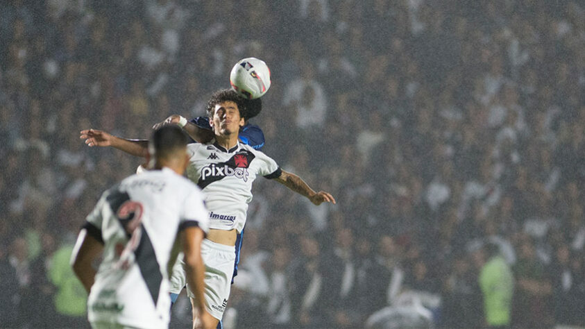 16º - Vasco - 18.197 pessoas