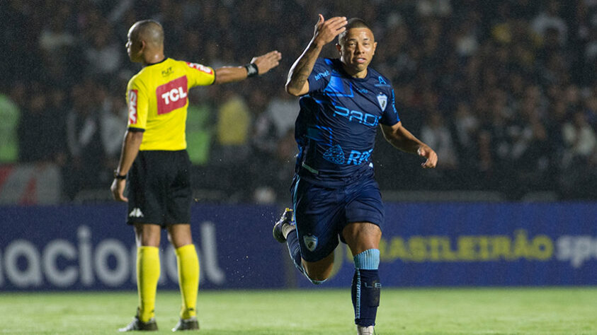 Londrina: Sobe - O Londrina achou um gol e conseguiu empatar a partida. Depois "fechou a casinha" e assegurou o resultado. | Desce - O Tubarão cedeu diversos espaços para o Gigante criar oportunidades de gol.