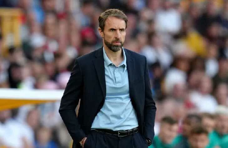 Gareth Southgate, de 52 anos, assumiu a Inglaterra em 2016. Classificou o English Team para a Copa do Mundo de 2018, na Rússia, e terminou a participação em quarto lugar. Foi vice-campeão da Eurocopa em 2021 após perder para a Itália, nos pênaltis.