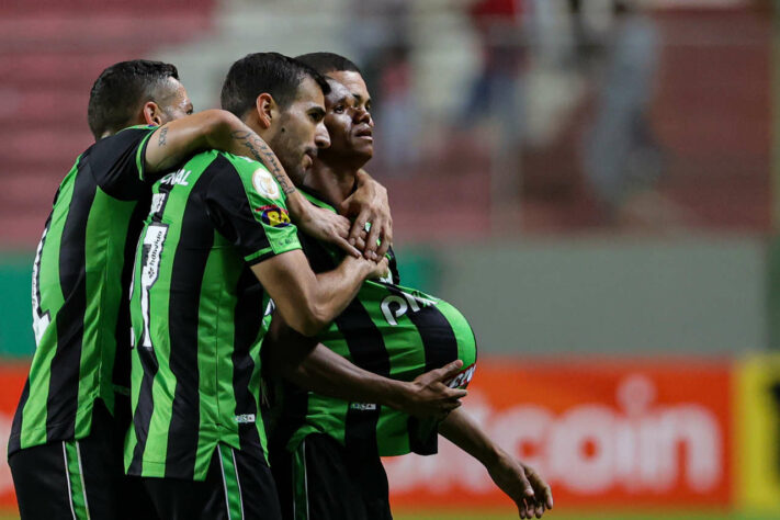 12º - América-MG - 5 jogos com transmissão da Globo: Rodada 11 (São Paulo 1 x 0 América-MG); Rodada 12 (América-MG 0 x 0 Fluminense); Rodada 24 (América-MG 1 x 1 Atlético-MG) / Jogos ainda a acontecer: Rodada 34 (Goiás x América-MG); Rodada 37 (Palmeiras x América-MG).