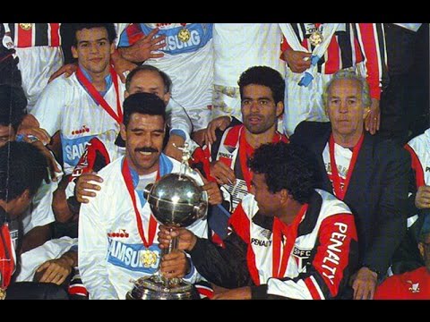 Título com recorde! Na Libertadores de 1993, o Tricolor aplicou 5 a 1 sobre o Universidad Católica no jogo de ida, no Morumbi. Maior goleada até hoje em final do torneio. Na volta, no Chile, a derrota por 2 a 0 não foi suficiente para reverter a vantagem. Era o bi continental.