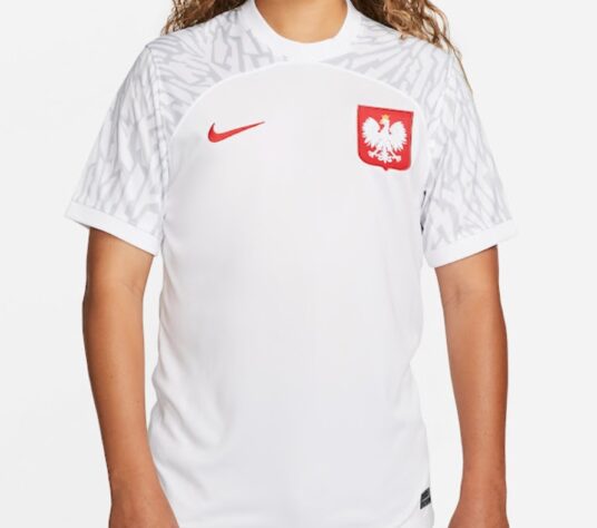 Polônia (grupo C): camisa 1 / fornecedora: Nike