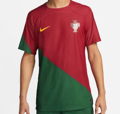 Portugal (grupo H): camisa 1 / fornecedora: Nike