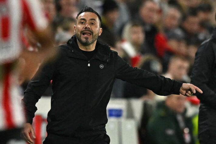 Roberto de Zerbi, técnico do Brighton (Inglaterra) - "Há muito potencial nele. Pegar um clube pequeno e alcançar uma posição na primeira metade da tabela é como se o Liverpool ou o Manchester City se tornassem campeões. É por isso que ele não é cogitado apenas no Bayern, mas também no Barcelona e no Liverpool."