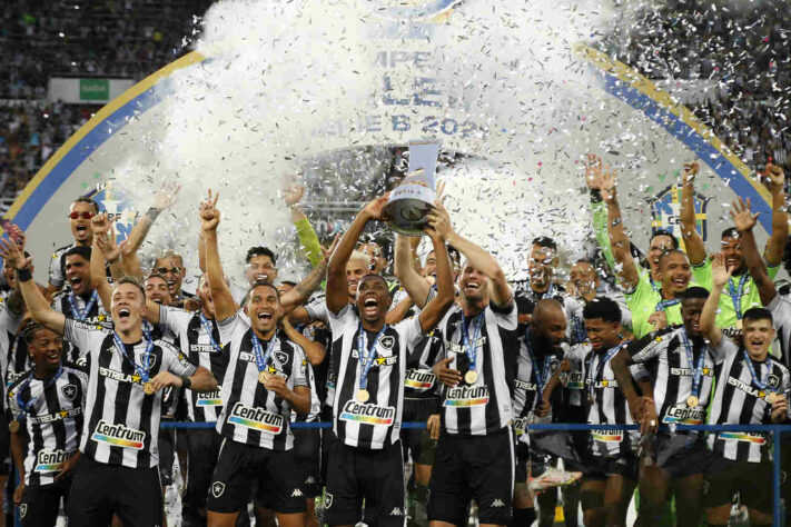 20º lugar - Botafogo:  6 títulos nesse século / Campeonato Carioca 2006, 2010, 2012, 2018; Campeonato Brasileiro Série B 2016 e 2021 (foto)