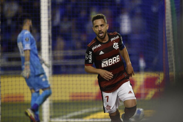 MEIA: Éverton Ribeiro - Flamengo