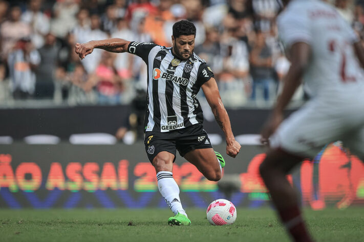 HULK - O atacante teve tarde inspirada e marcou dois gols. Dificultou para o adversário com boa movimentação e força dentro de campo | RECUADO - Em certos momentos, Galo ficou muito recuado em campo e proporcionou lances ao Fluminense. 