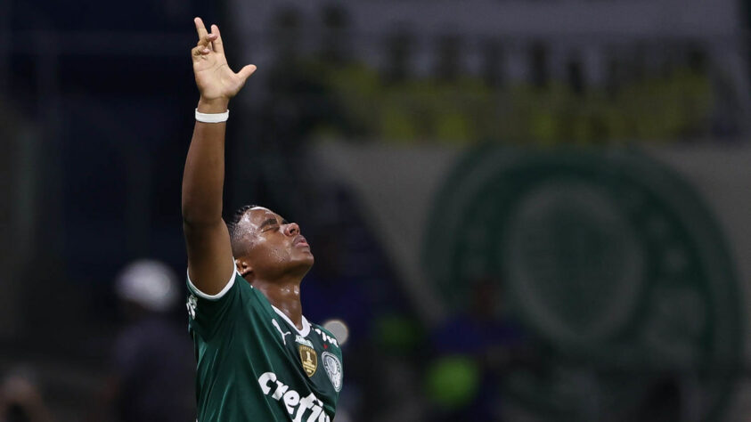 Transferência acertada para 2024, ao completar 18 anos, do Palmeiras rumo ao Real Madrid-ESP / Valor: 72 milhões de euros.