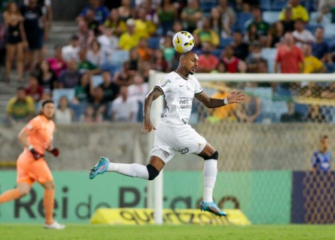 Raul Gustavo (zagueiro) - Quatro clássicos alvinegros pelo Corinthians - Duas vitórias, um empate e uma derrota