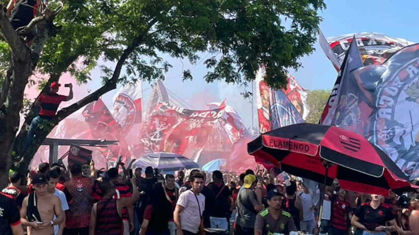 Torcida do Flamengo fez festa no AeroFla.