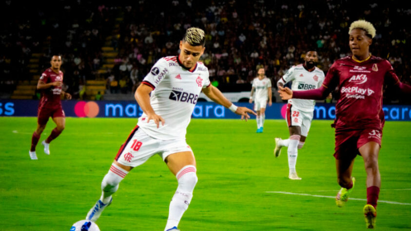 FLAMENGO NA FRENTE - Andreas Pereira, muito culpabilizado pela derrota na Libertadores 2021, colocou os cariocas em vantagem, contra o Tolima, na ida das oitavas de final da competição.