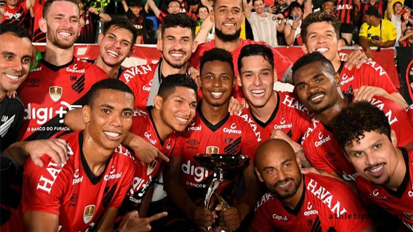 Em 2019, o Athletico faturou a Levain Cup/ Conmebol (antiga Copa Suruga). A competição reunia os vencedores da liga japonesa e da Sul-Americana. O clube paranaense goleou por 4 a 0, com gols marcados por Marcelo Cirino, Rony, Thonny Anderson e Braian Romero.