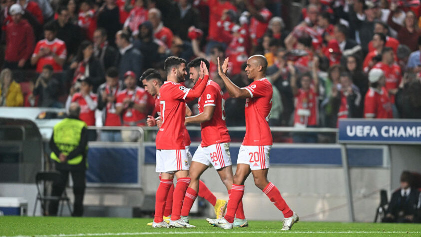 Benfica (Portugal) - classificado com 14 pontos no grupo H, enfrentando PSG (França), Juventus (Itália) e Maccabi Haifa (Israel)