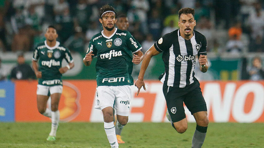 Botafogo e Palmeiras se enfrentaram na noite desta segunda-feira, no Nilton Santos, em partida válida pelo Campeonato Brasileiro. Com falhas individuais alvinegras, o time de Abel Ferreira venceu o Glorioso por 3 a 1. 