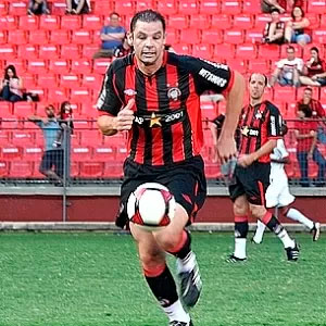 Volante - Cocito - Passou cinco anos no Athletico antes de se transferir ao Corinthians e ficar 'famoso' por se envolver em um lance que terminou na lesão de Kaká, então uma promessa do futebol brasileiro no São Paulo. Também teve passagens pelo futebol espanhol. Atualmente trabalha nas categorias de base do Furacão.