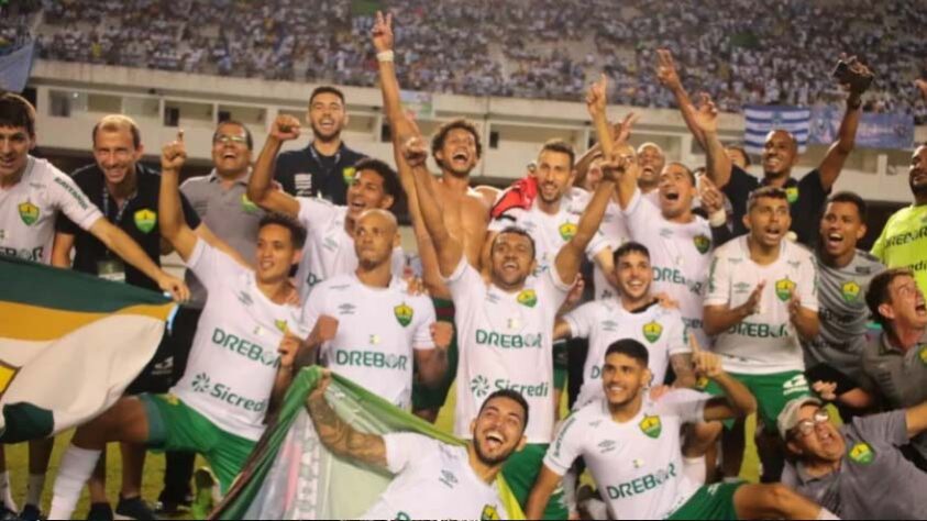 9º lugar - Cuiabá: 14 títulos nesse século / Campeonato Mato-Grossense 2003, 2004, 2011, 2013, 2014, 2015, 2017, 2018, 2019, 2021, 2022 e 2023; Copa Verde 2015 e 2019 (foto)