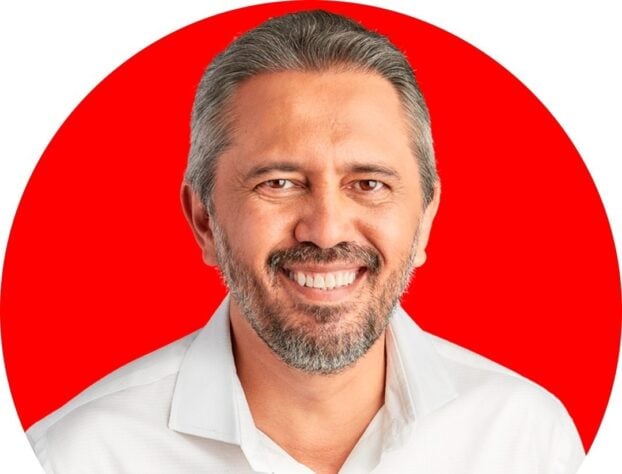 Ceará - Elmano de Freitas (PT - eleito no primeiro turno) - Time: Não confirmado