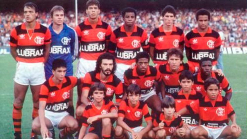 Apesar da derrota por 2x0 no jogo de ida, o Corinthians conseguiu reverter o placar jogando no Morumbi. Nas arquibancadas, o maior público da história do Corinthians em campeonatos nacionais: 115.002 pessoas assistiram à goleada do Timão por 4x1.