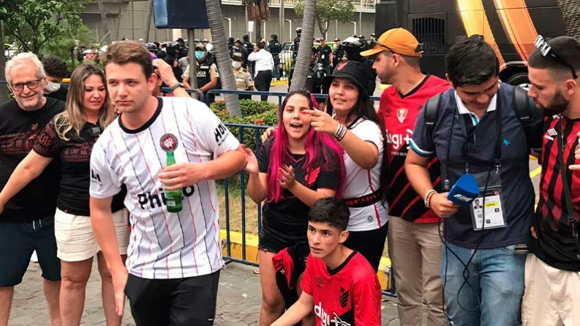 Mais registros dos athleticanos presentes em Guayaquil para a final da Libertadores.