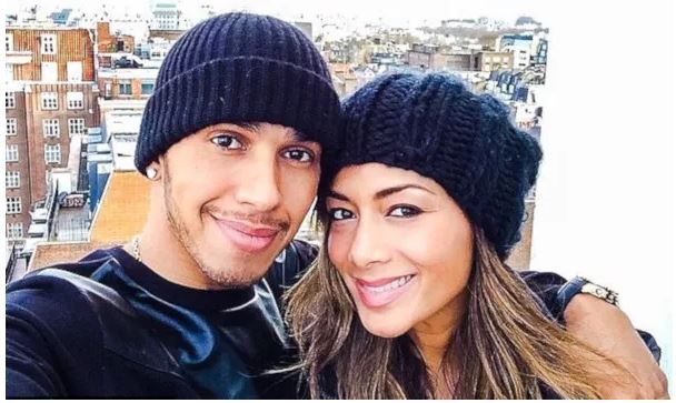 Lewis Hamilton e Nicole Scherzinger - O relacionamento do piloto de Fórmula 1 e a cantora do grupo "Pussycat Dolls” durou alguns anos e terminou em 2015.