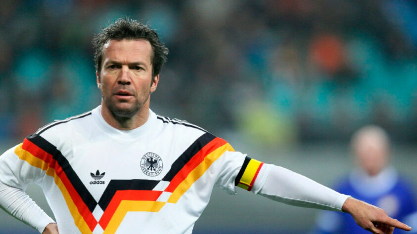 Lothar Matthaus (Alemanha): 5 Copas do Mundo (1982, 1986, 1990, 1994 e 1998).