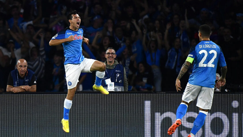 Napoli (Itália) - classificado com 15 pontos no grupo A, enfrentando Liverpool (Inglaterra), Ajax (Holanda) e Rangers (Escócia)